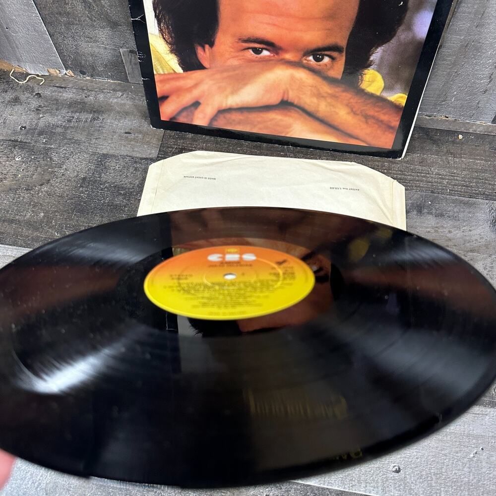 JULIO IGLESIAS - Amor LP - CBS 25103 UK PRESS - - Picture 7 of 10